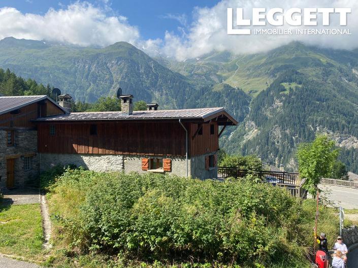 Image No.3-4 Bed House for sale