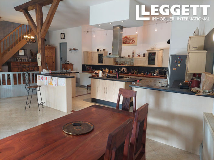 Image No.2-5 Bed House for sale