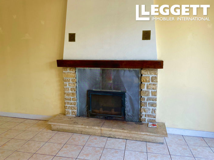 Image No.5-2 Bed House for sale