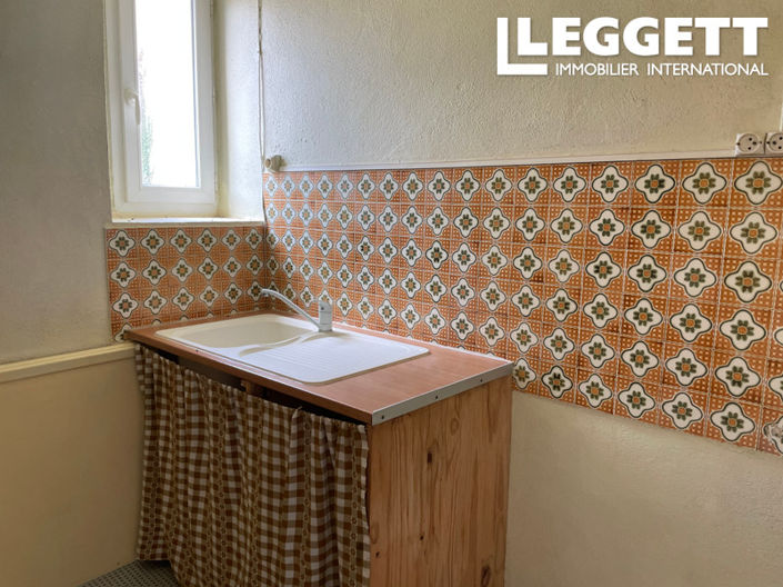 Image No.9-2 Bed House for sale