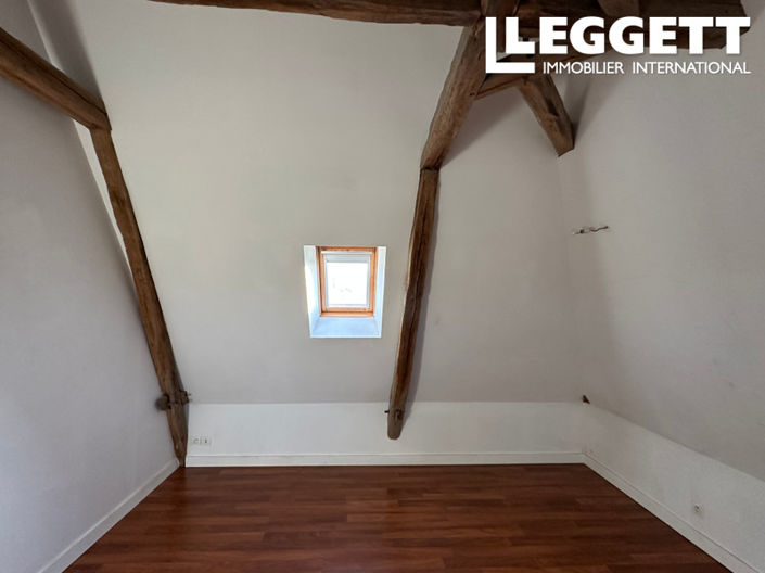 Image No.6-6 Bed House for sale