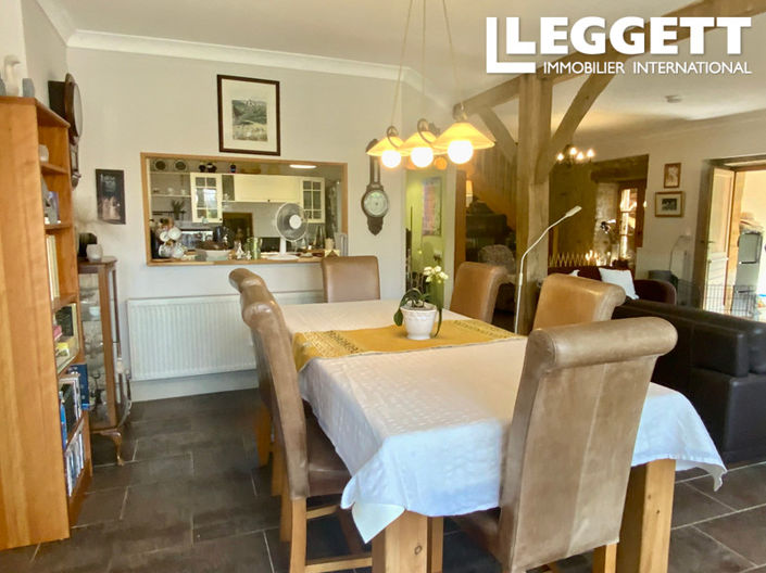 Image No.4-7 Bed House for sale