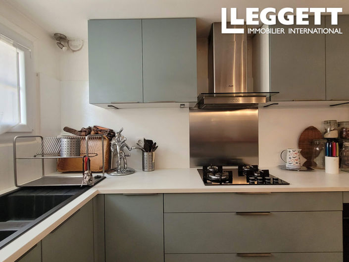 Image No.6-2 Bed House for sale