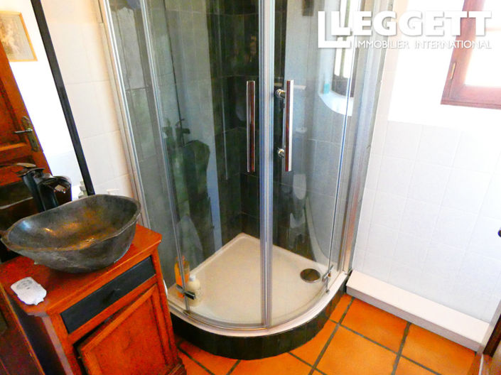 Image No.5-5 Bed House for sale