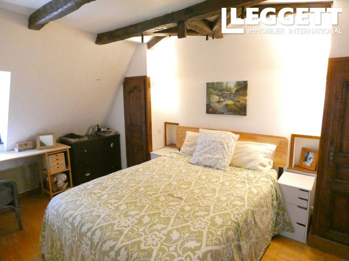 Image No.7-5 Bed House for sale