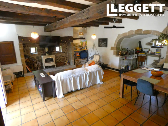 Image No.6-5 Bed House for sale