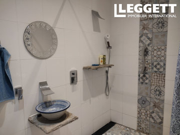 ahr0chm6ly9jzg4uagvzdglhlmltbw8vaw1hz2uvvevom