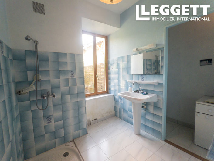 Image No.6-4 Bed House for sale