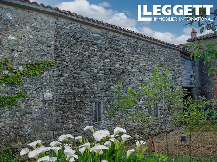 Image No.9-3 Bed House for sale