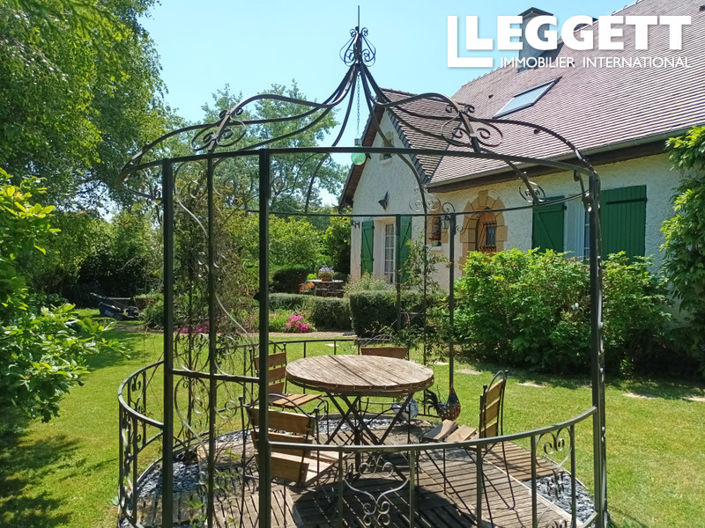 Image No.1-6 Bed House for sale
