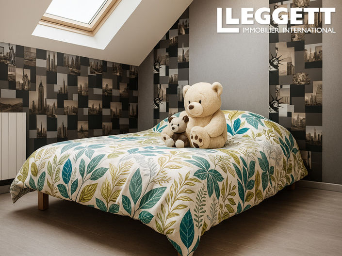 Image No.7-4 Bed House for sale