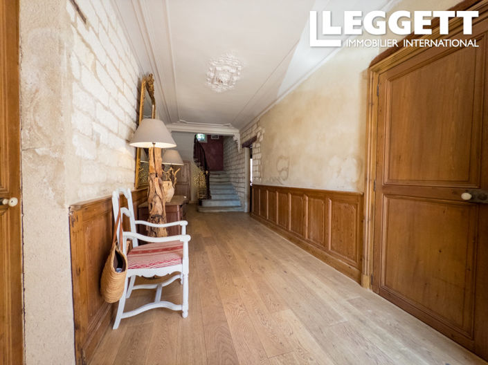 Image No.10-6 Bed House for sale