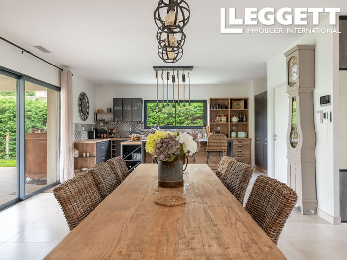 Image No.4-4 Bed House for sale