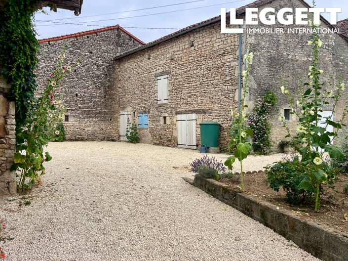 Image No.2-3 Bed House for sale