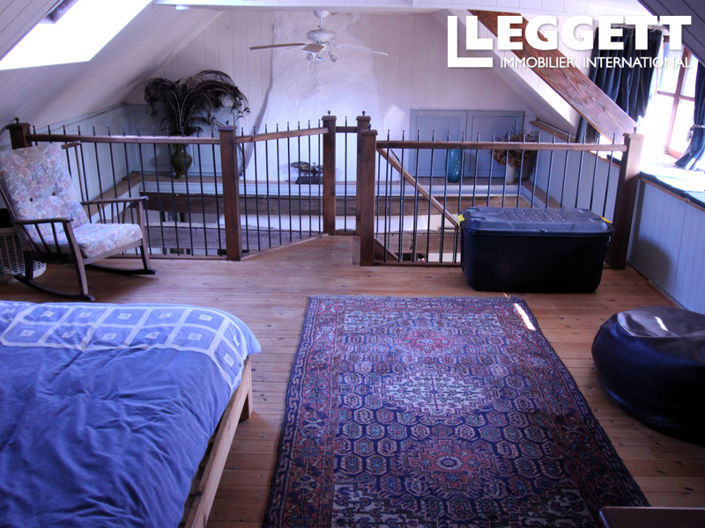 Image No.6-3 Bed House for sale