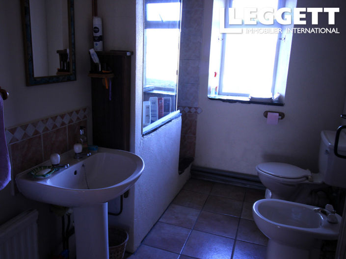 Image No.9-3 Bed House for sale