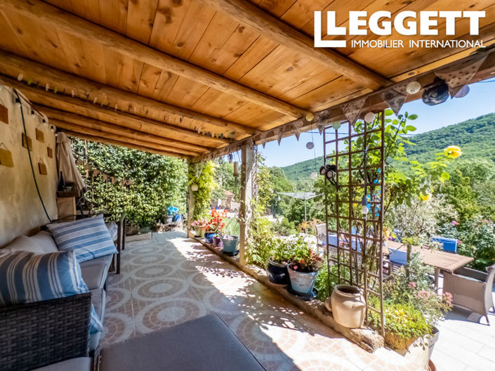 Image No.2-4 Bed House for sale