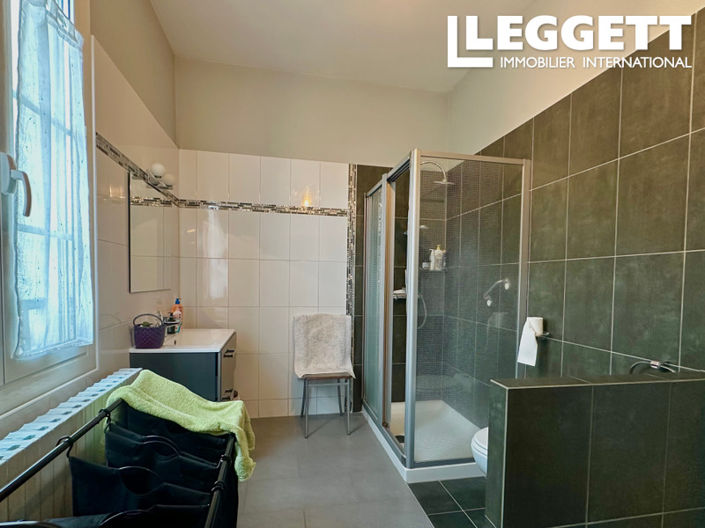 Image No.7-5 Bed House for sale