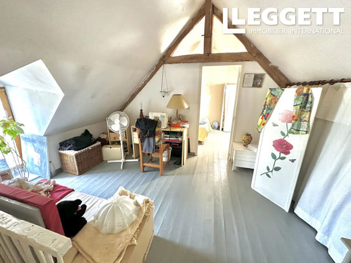 Image No.5-2 Bed House for sale