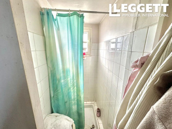 Image No.8-2 Bed House for sale