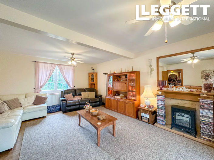 Image No.2-4 Bed House for sale