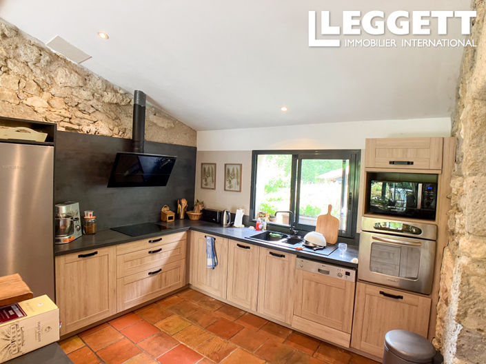 Image No.6-5 Bed House for sale