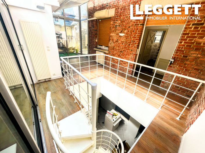 Image No.6-3 Bed Commercial for sale