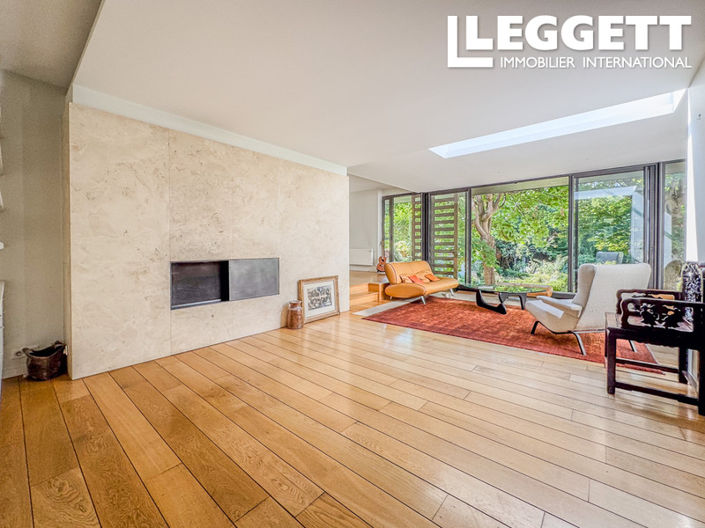 Image No.4-5 Bed House for sale