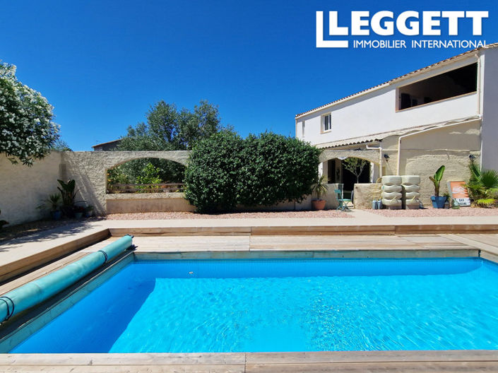 Image No.1-4 Bed House for sale