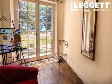 ahr0chm6ly9jzg4uagvzdglhlmltbw8vaw1hz2uvvevom