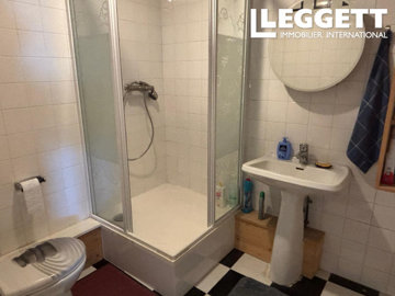 ahr0chm6ly9jzg4uagvzdglhlmltbw8vaw1hz2uvvevom