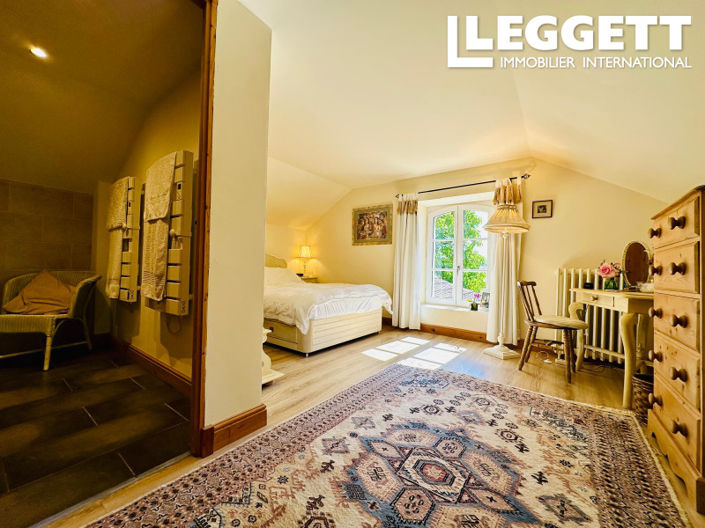 Image No.10-4 Bed House for sale