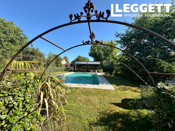 Image No.8-4 Bed House for sale