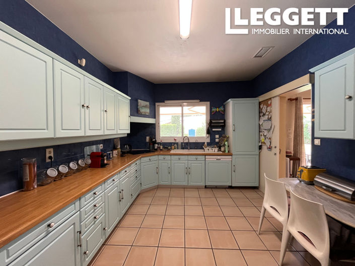 Image No.5-4 Bed House for sale