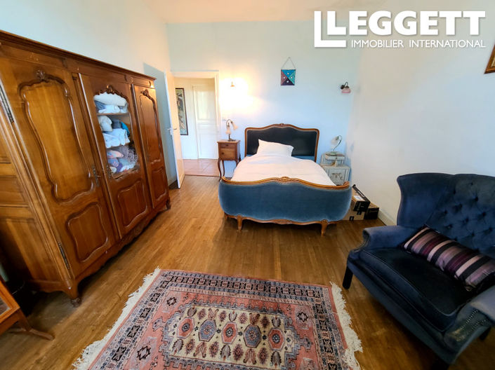 Image No.7-3 Bed House for sale