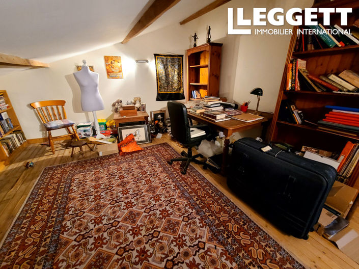 Image No.8-3 Bed House for sale