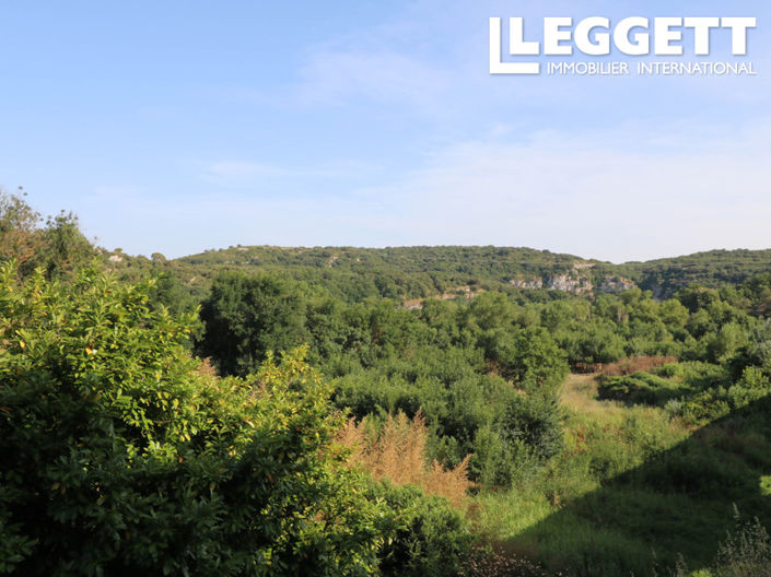 Image No.10-3 Bed House for sale