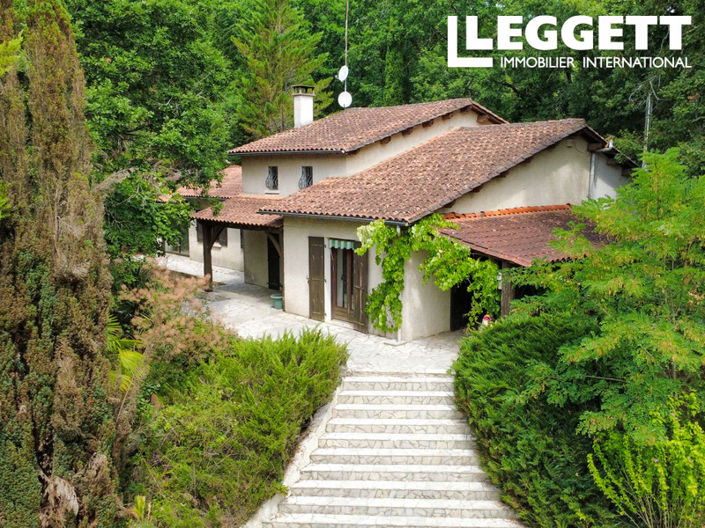 Image No.1-4 Bed House for sale
