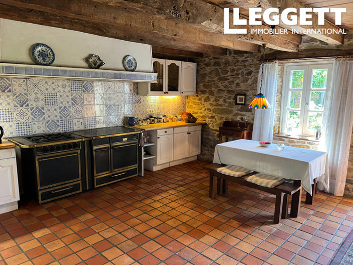 Image No.10-4 Bed Chateaux for sale