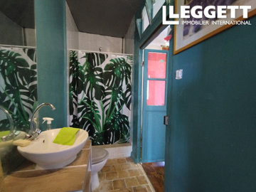 ahr0chm6ly9jzg4uagvzdglhlmltbw8vaw1hz2uvvevom