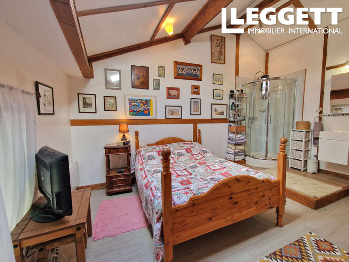 Image No.6-3 Bed House for sale