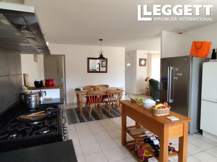 Image No.5-4 Bed House for sale