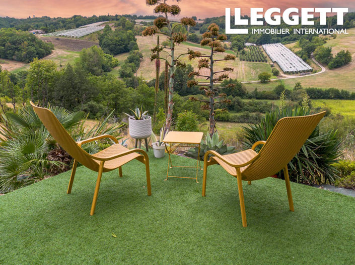 Image No.3-5 Bed House for sale