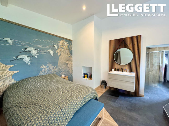 Image No.7-5 Bed House for sale