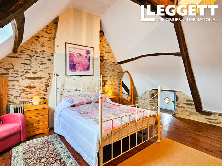 Image No.7-5 Bed House for sale