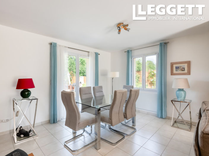 Image No.6-3 Bed House for sale