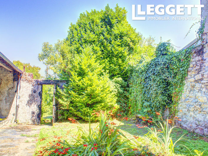 Image No.1-4 Bed House for sale