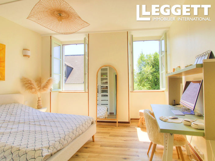 Image No.8-4 Bed House for sale