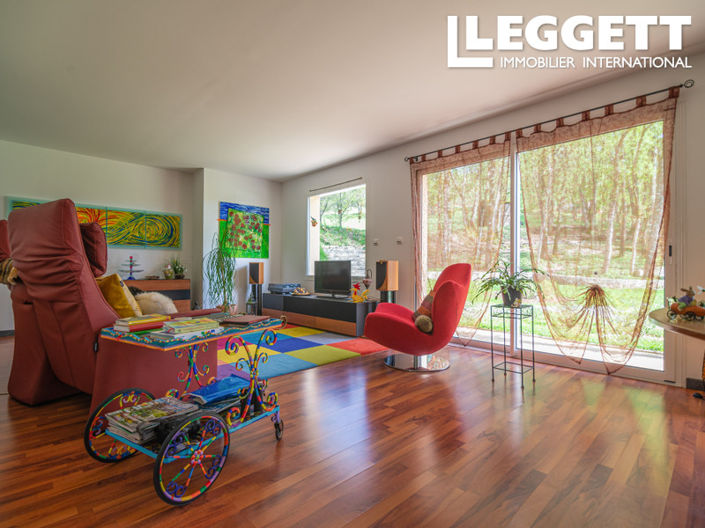 Image No.4-4 Bed House for sale