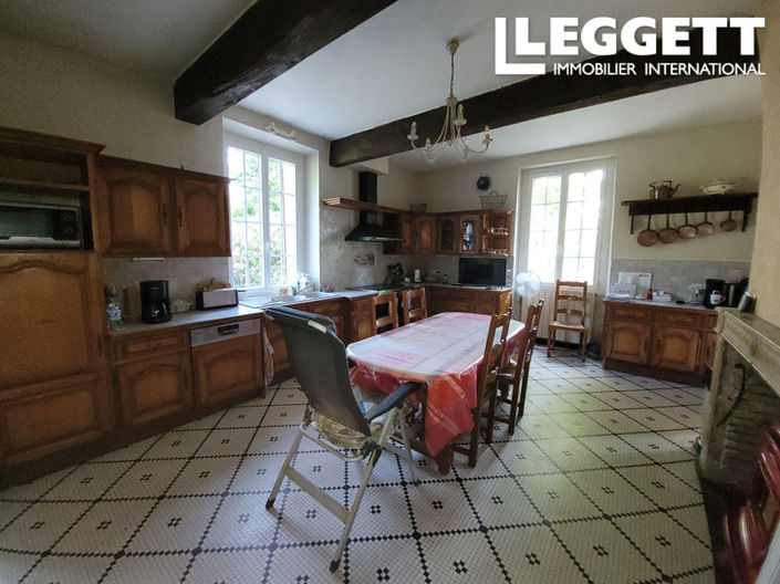 Image No.5-6 Bed House for sale